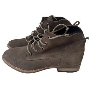 Diba Women's Eli Boots Size 6.5 Lace Up Ankle Bootie Paddock Cottage Taupe Brown